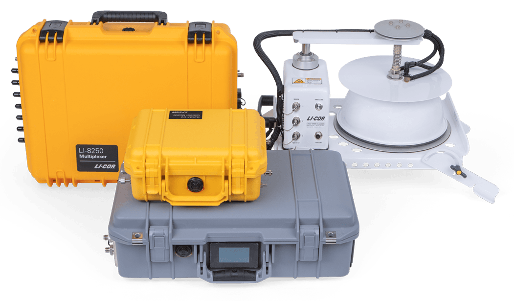 LI-8250 Multiplexer, 8250-02 Calibration Manifold, LI-7825 CO2 Isotop/NH3 Trace Gas Analyzer, and the 8200-104 Opaque Long-Term Chamber group studio photo